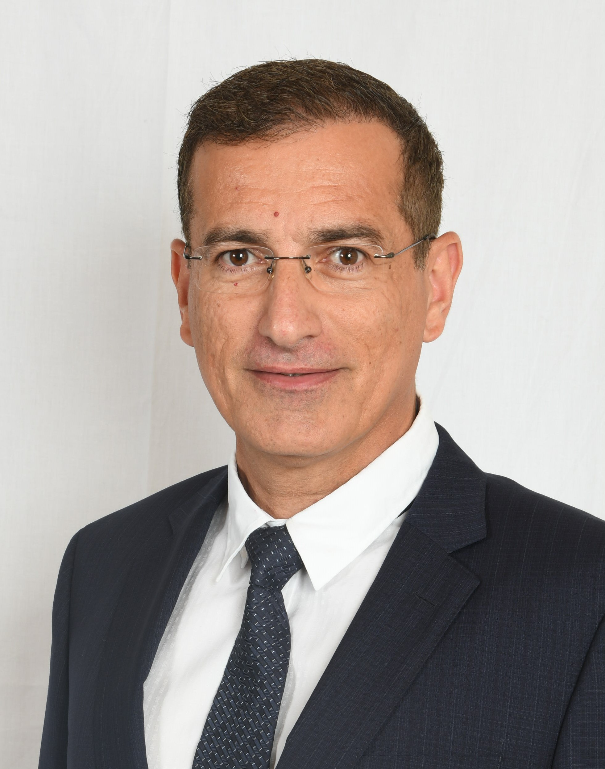 עו"ד מנשה כהן