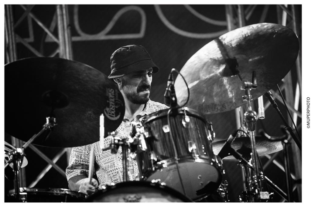 נועם צ'רצ'י (תופים)