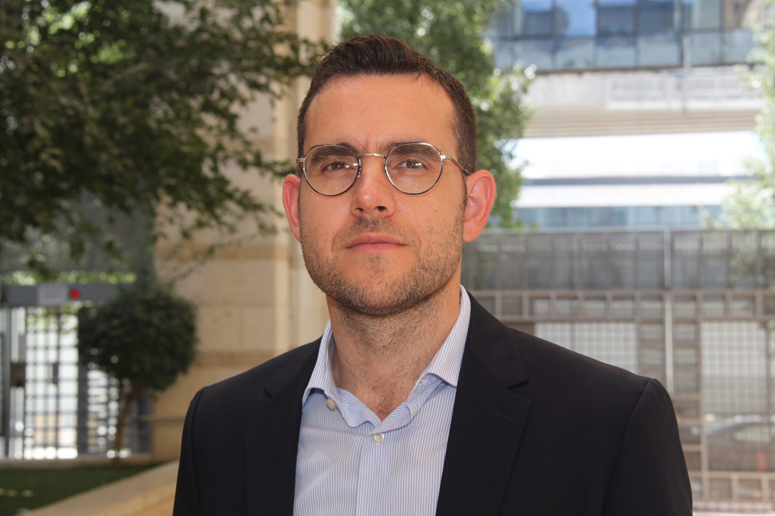 דר יונתן בצלאל