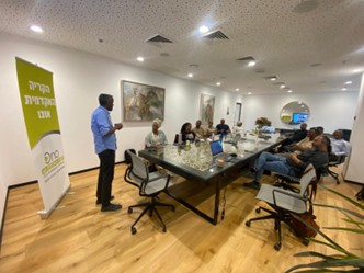 Session of Bete Yisrael Beit Midrash